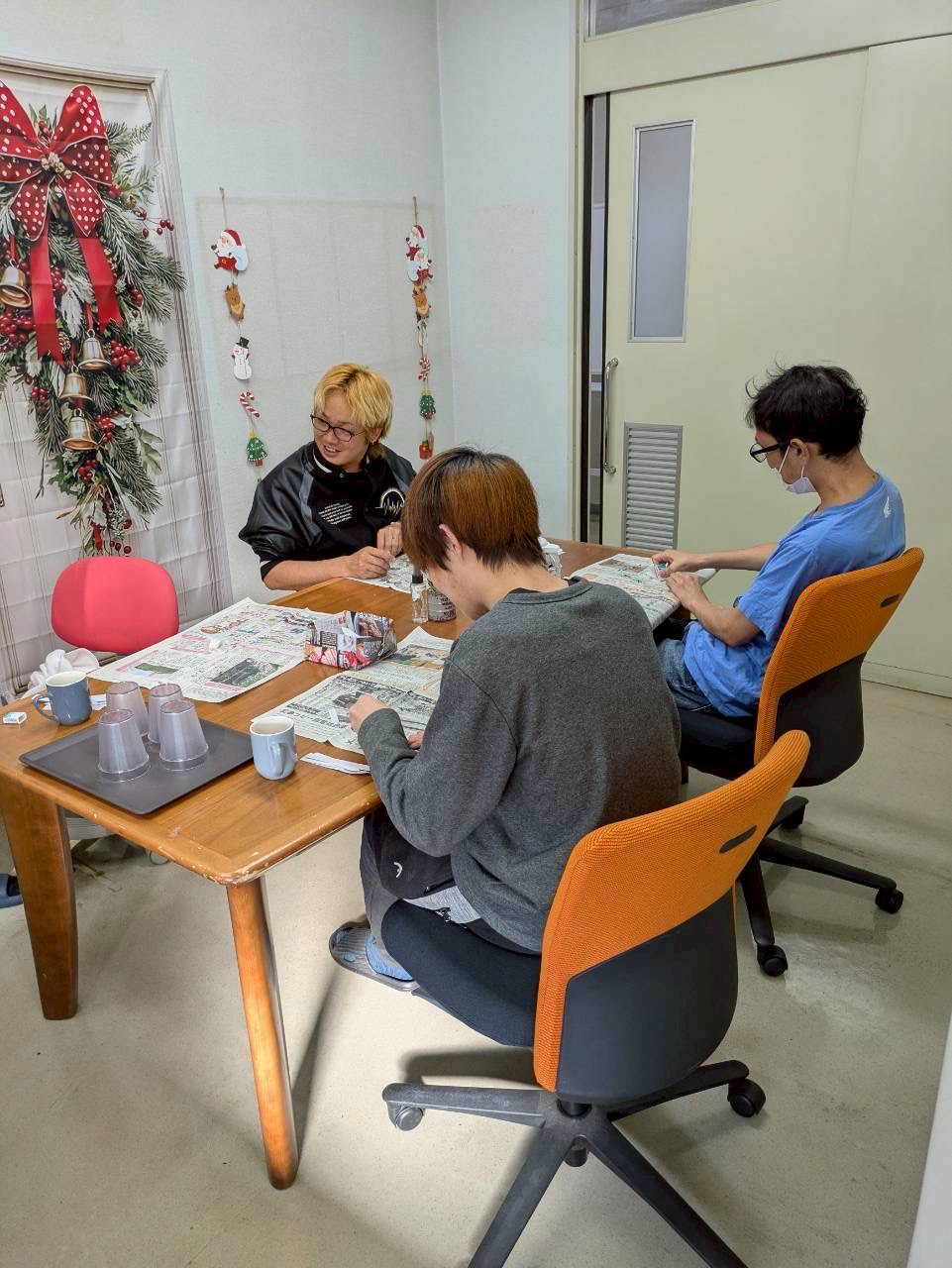 軽作業の様子 1
